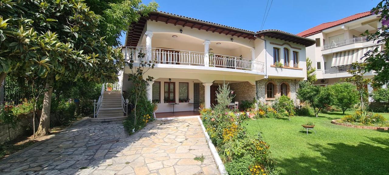 Veranda B&B Berat Bagian luar foto